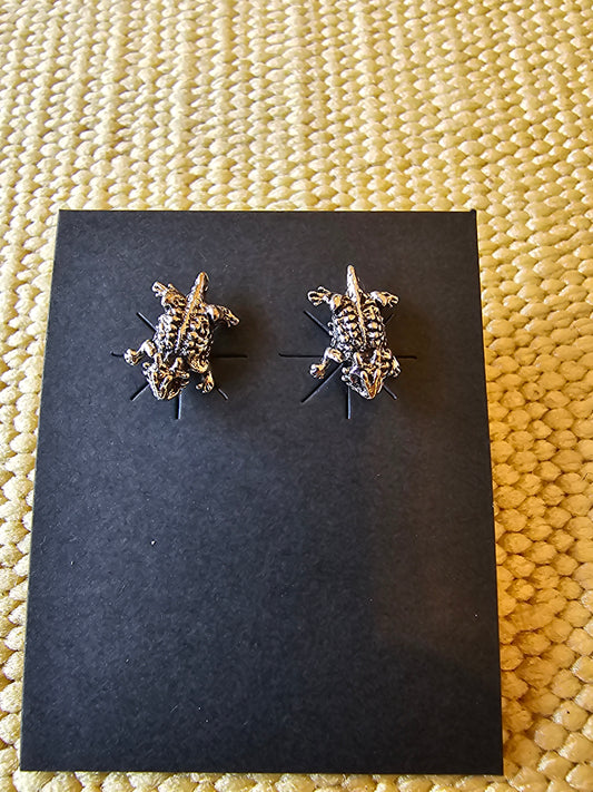 Cheii toad studs